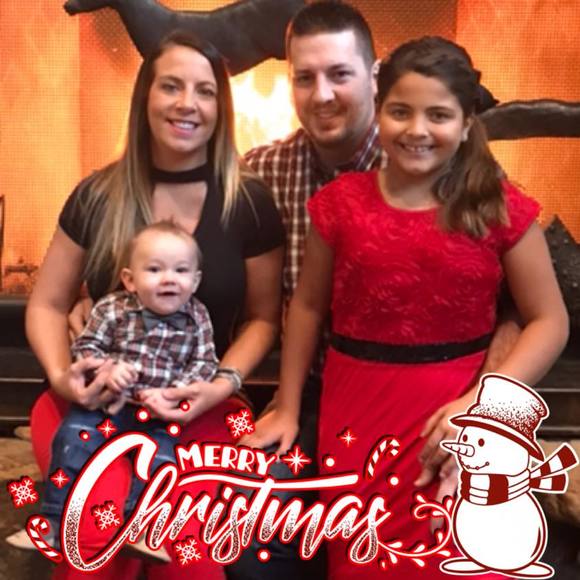 Meet your Posher, Nicole - Picture 1 of 2